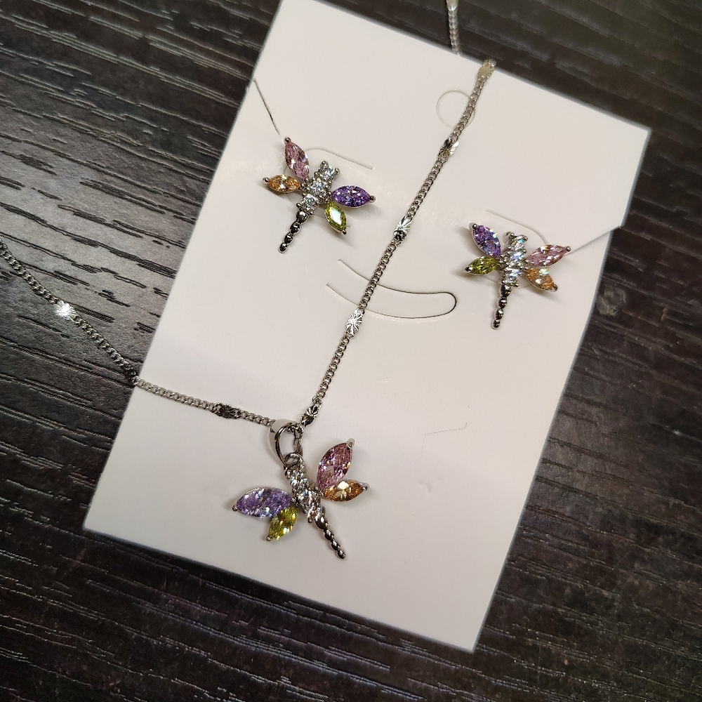 Elegant Multicolor Dragonfly Jewelry Set